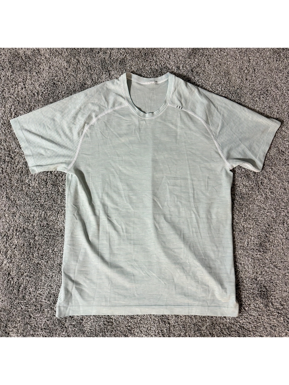 Lululemon Men's Short Sleeve Athletic Shirt Light Green Striped Size M